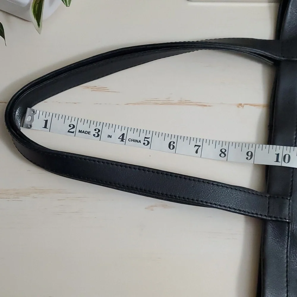 See By Chloé | Black Leather Shoulder Bag - Picture 12 of 12
